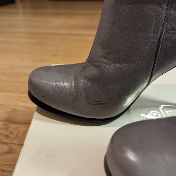 Coach (2010) Grey Booties - Make an Offer! - Picture 5 of 13